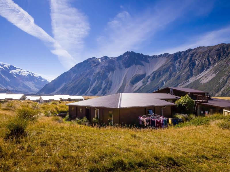 Haka House Aoraki Mt Cook Vandrehjem Aoraki / Mount Cook Eksteriør billede